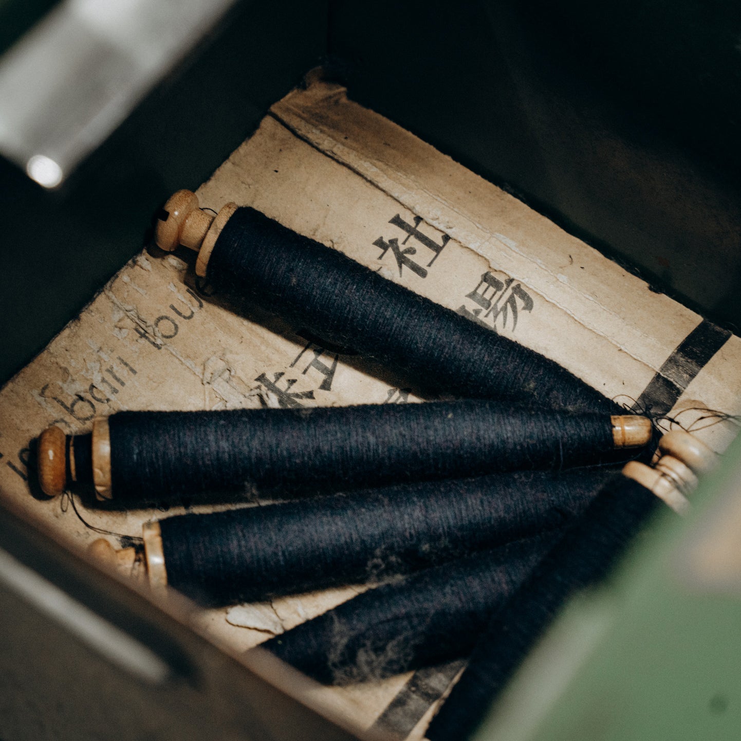 Pouch S Square dot Navy/White