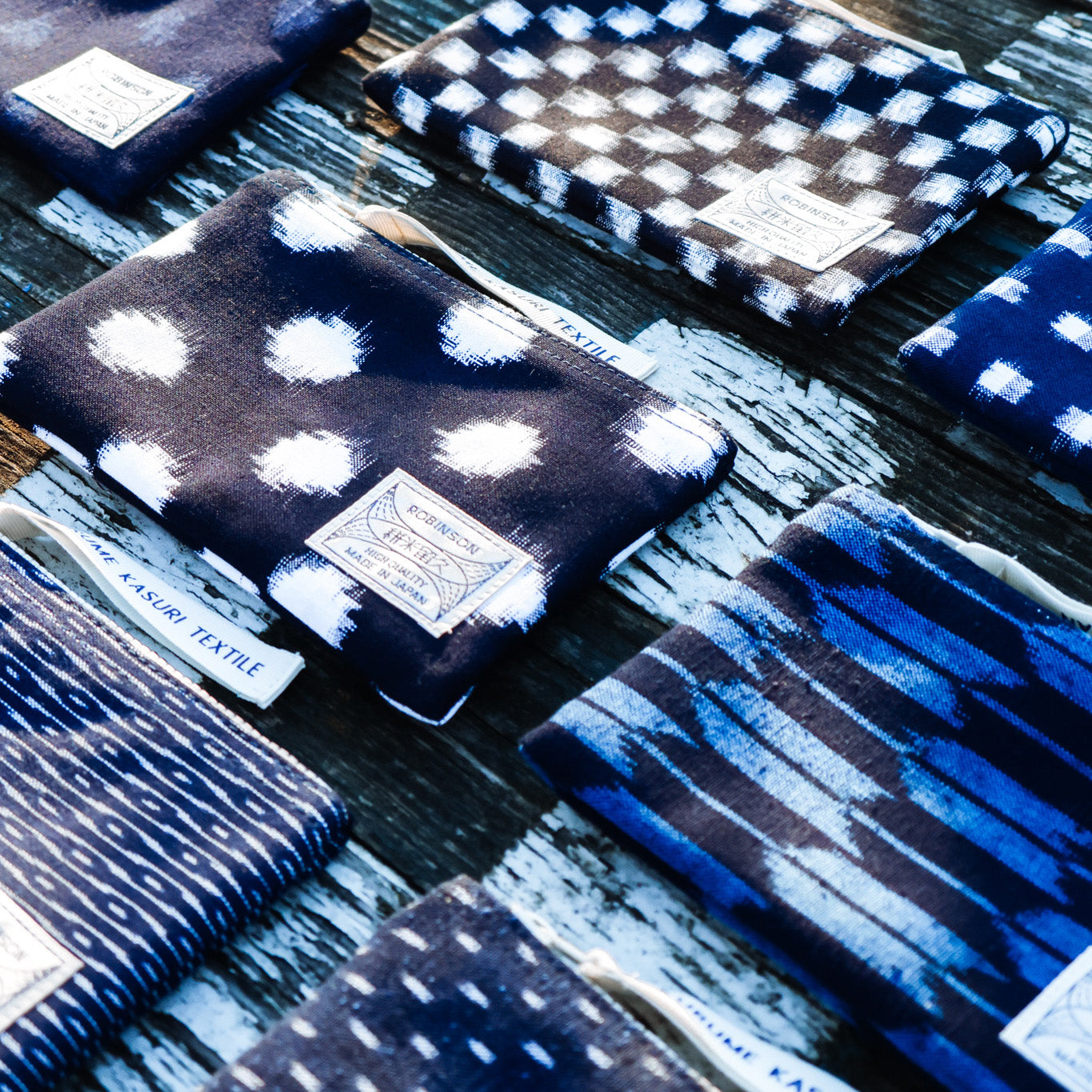 Pouch M Arrow Navy/Blue