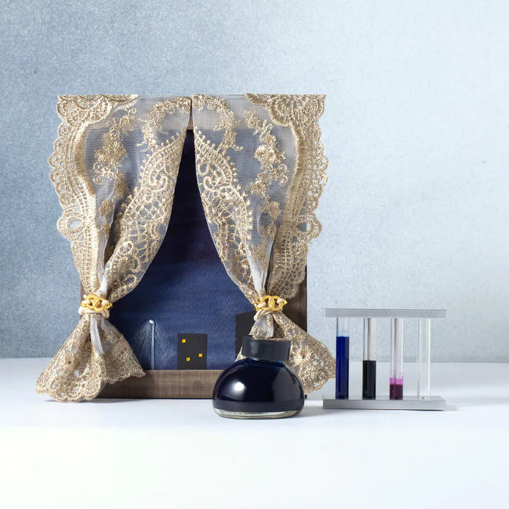 Encre - Colour specimen 204 -Le ciel nocturne persistant