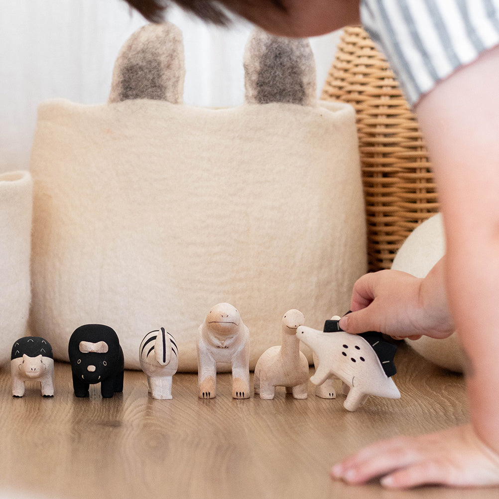 Figurine en bois – Dinosaures – Polepole (set de 9 pièces)