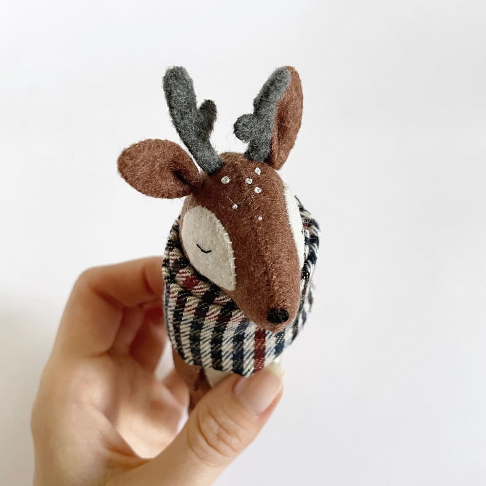 Peluche - Cerf marron - PELUCHES