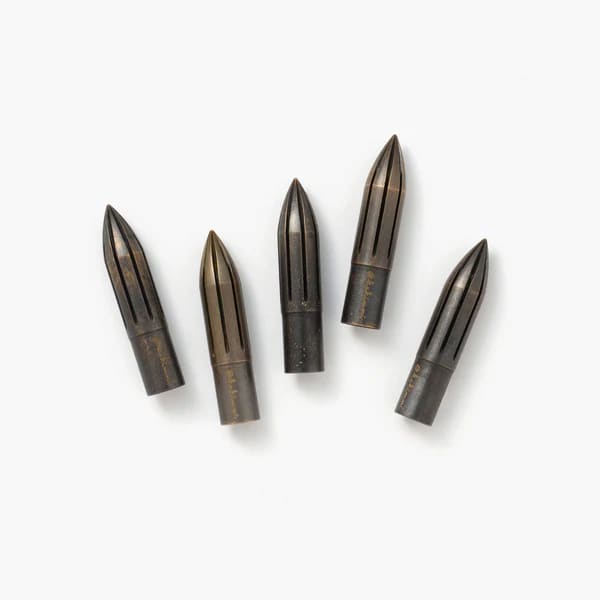 Plume en métal - Laiton patiné - PLUMES KAKIMORI