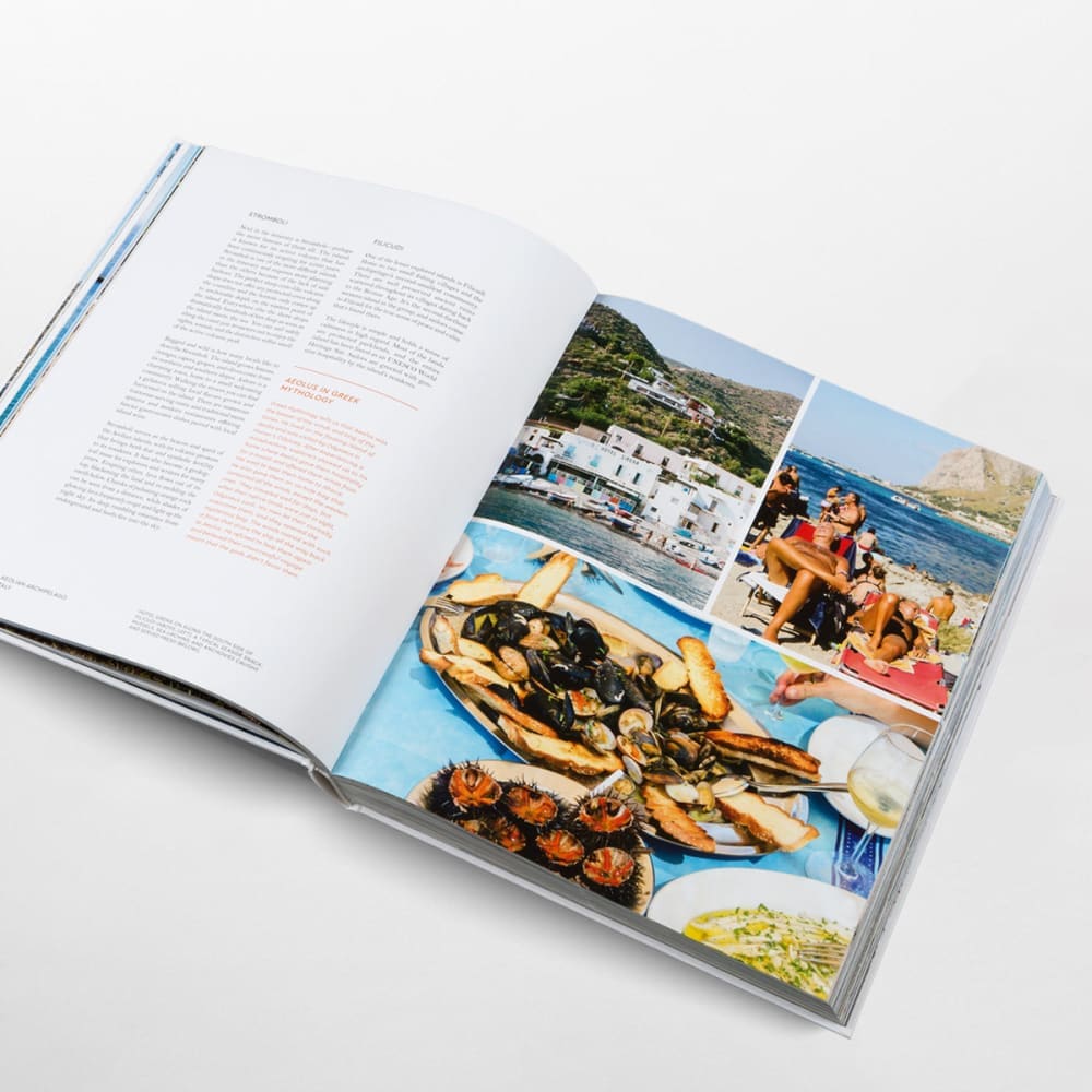 Sailing the seas - Book