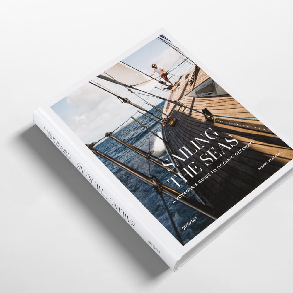 Sailing the seas - Book