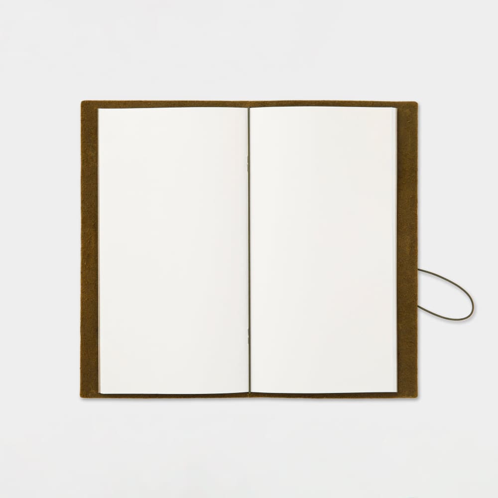 TRAVELER’S notebook - cuir Olive (classique) TRAVELER’S NOTEBOOK COVER