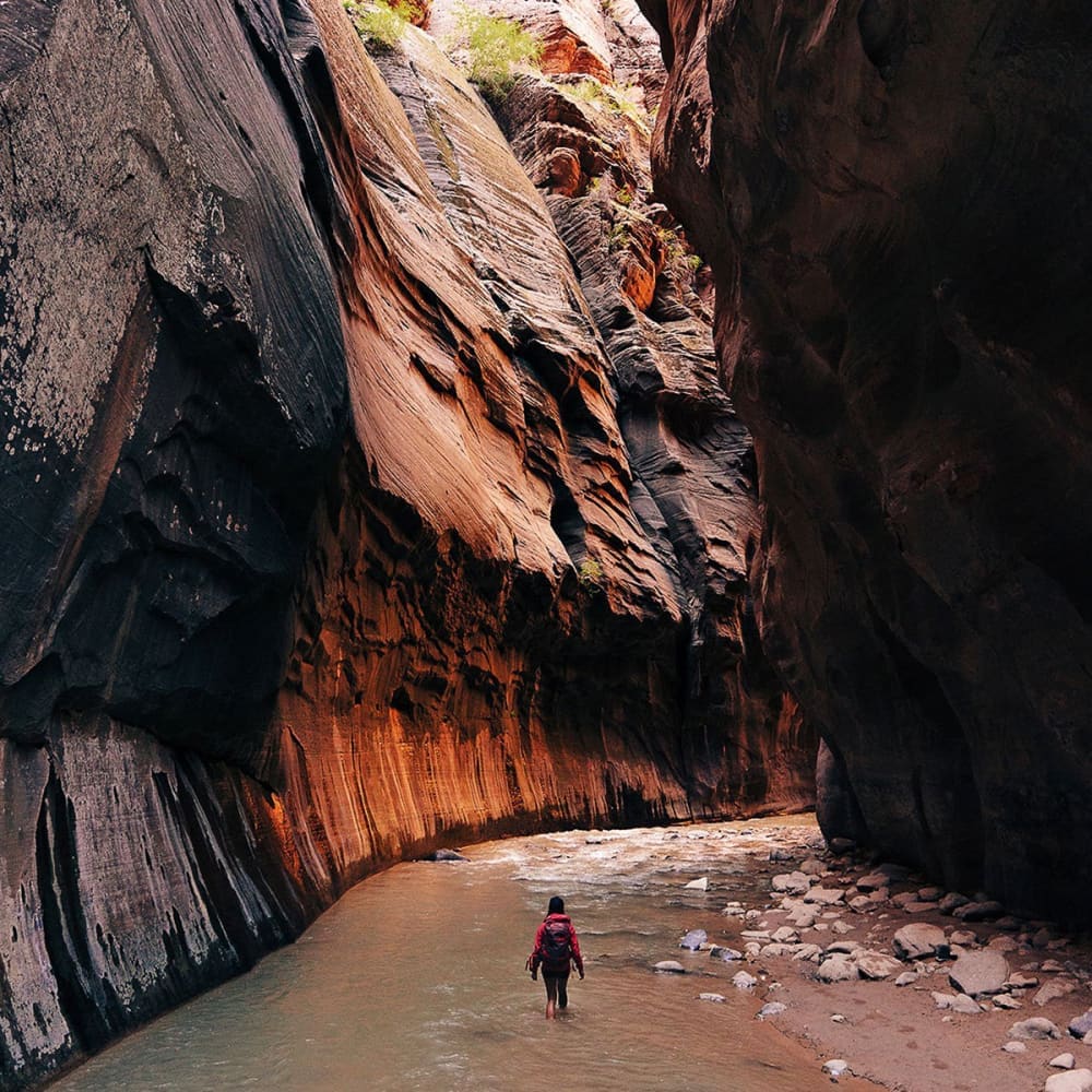 Wanderlust hiking on legendary trails - Book