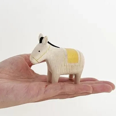 Wooden figurine – Golden UMA – Polepole Animal Collection