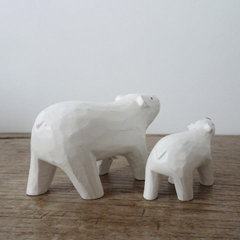 Wooden figurine – Polar bear on a walk with parent