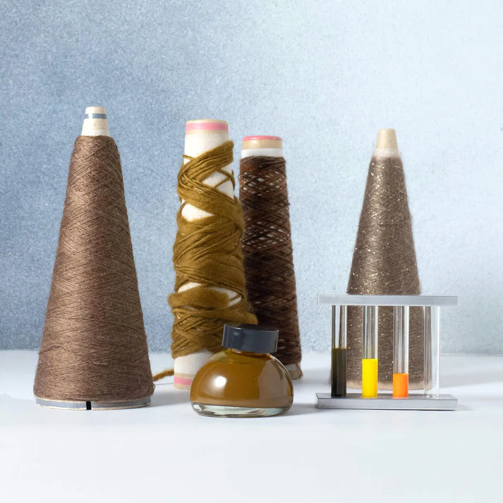 Encre - Colour specimen 202 - Tricot nostalgique