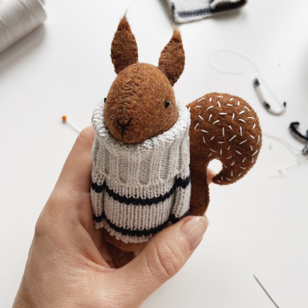 Plush - Squirrel with sailor sweater